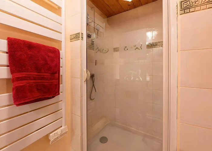 D'hote Le Persan فندق مبيت وإفطار