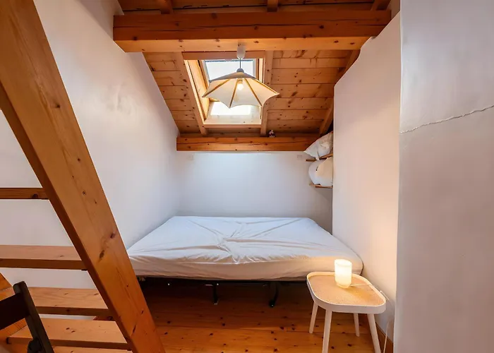 לינה וארוחת בוקר D'hote Le Persan קורשבל